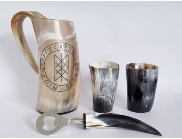 Drinking Horn Mug Set